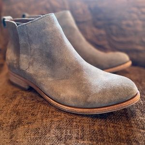 Kork Ease “Velma” Booties Grey Suede Sz 8